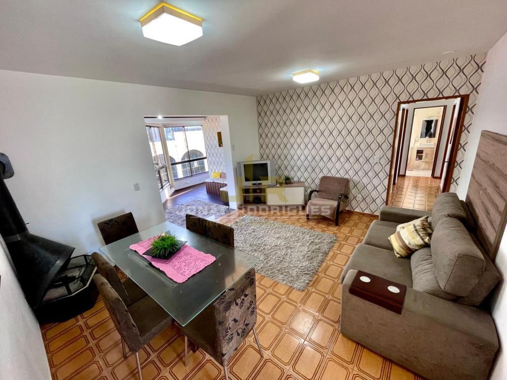 Apartamento 3 Dormitórios