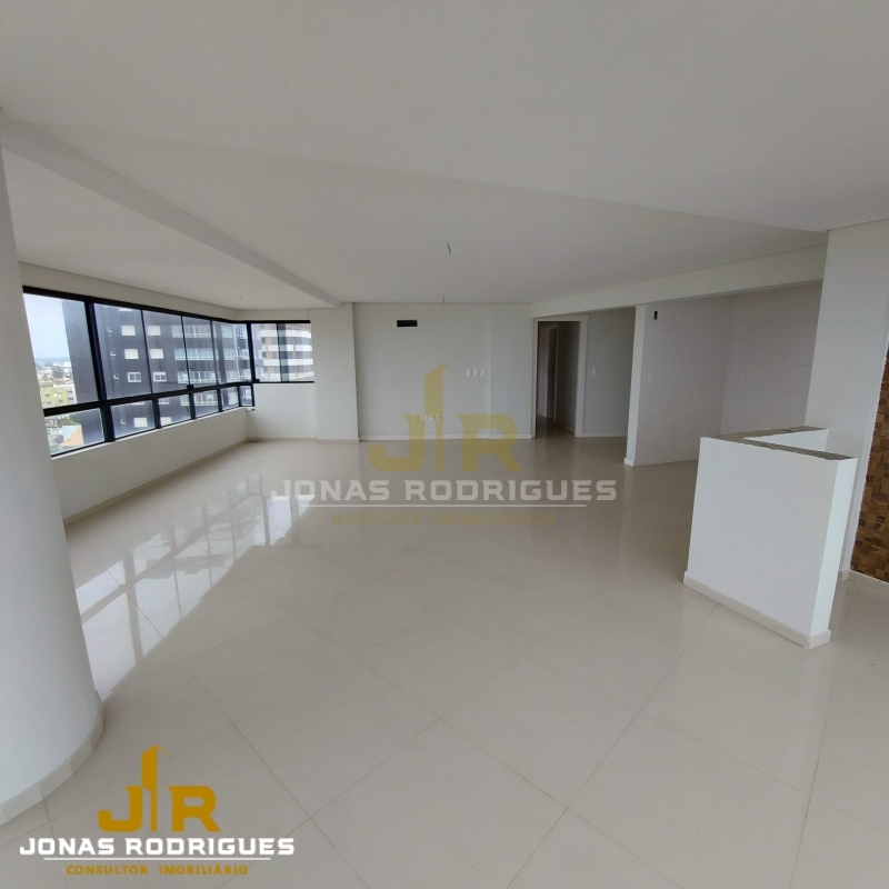 Apartamento 3 Dormitórios